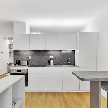 Design & Comfort - Loft In Milan's Historic Center