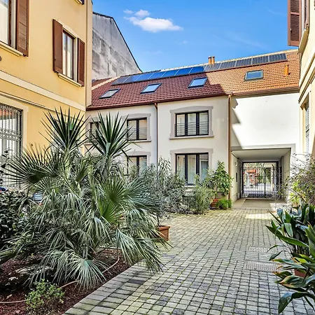 Design & Comfort - Loft In Milan's Historic Center Milan